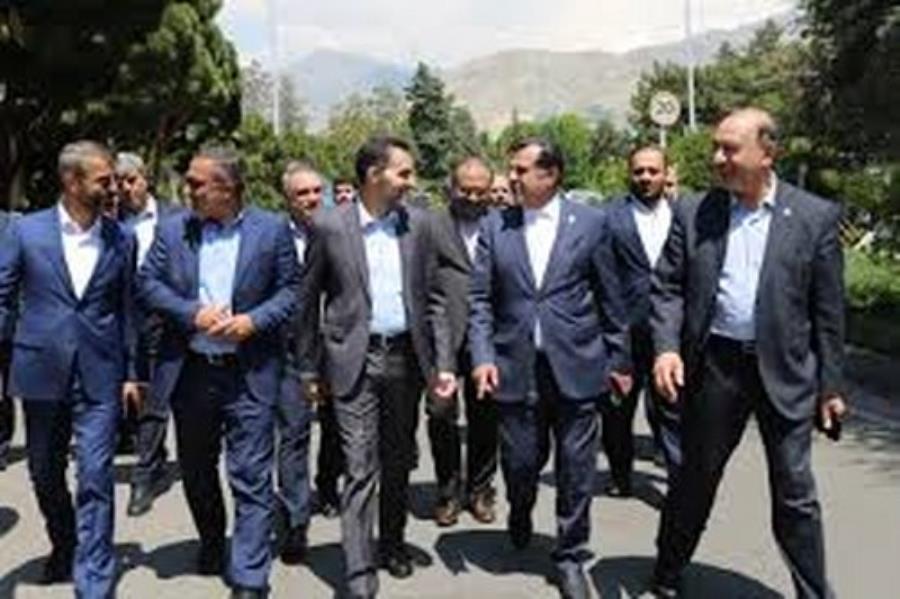 عزم صندوق ذخیره فرهنگیان برای تکمیل پروژه‌های پتروشیمی